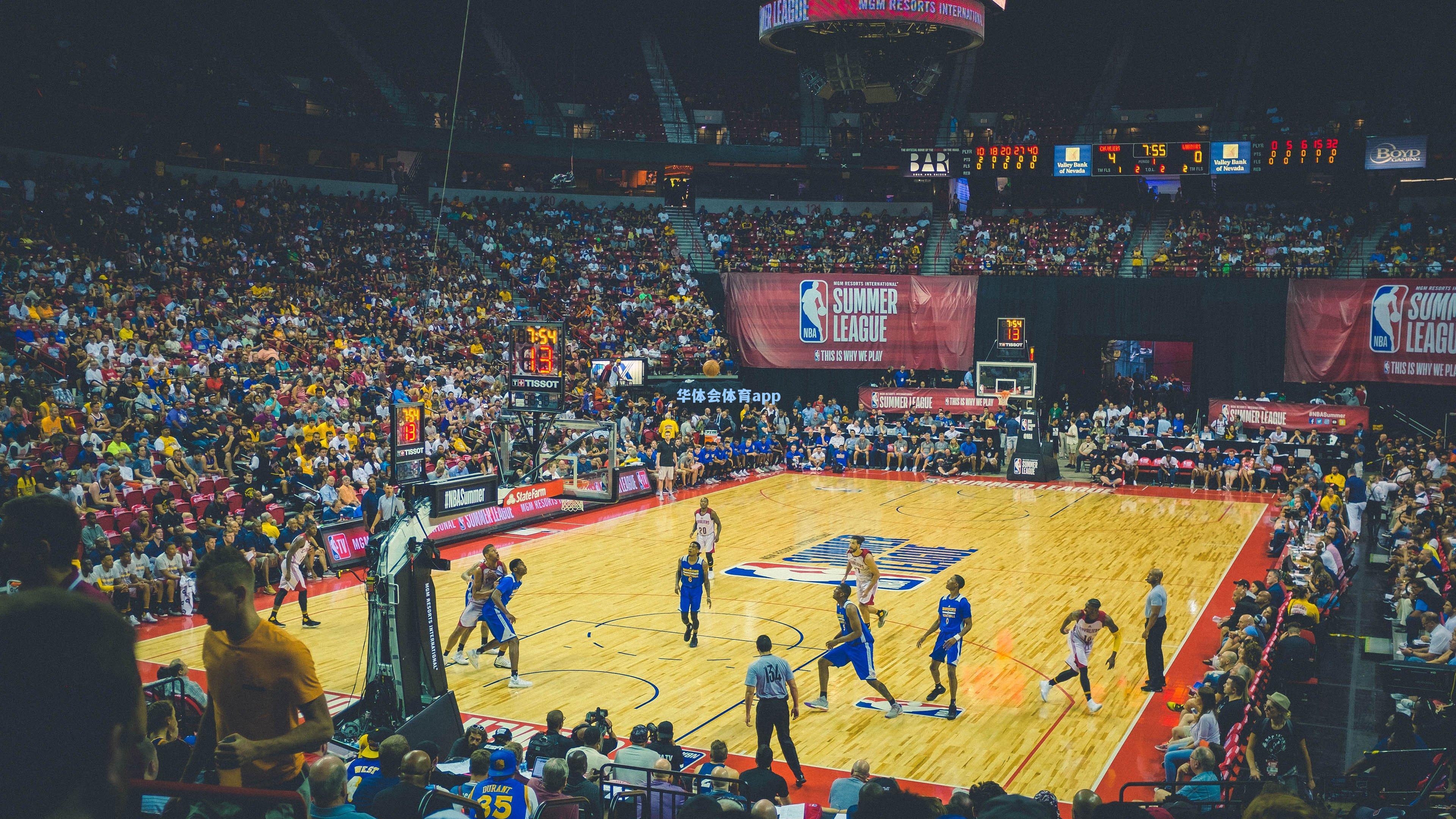 东契奇欧洲赛场再展神威，11+12+8全能数据赢得金童之争